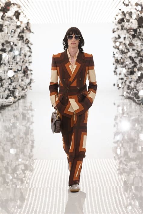 mocassini gucci 2021|Gucci Resort 2021 Fashion Show .